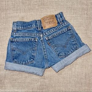Levi’s jean shorts